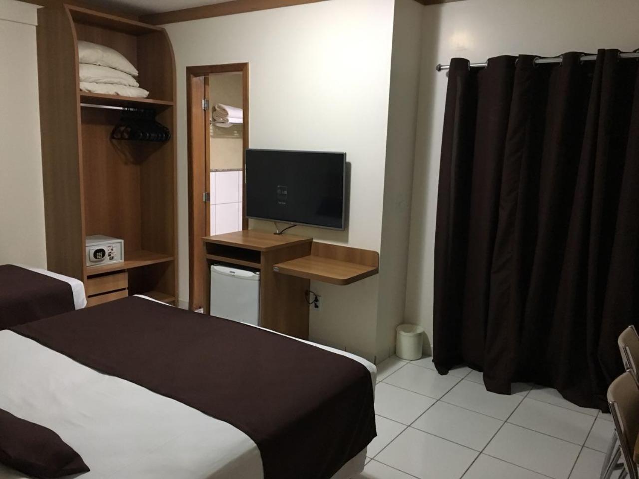Golden Dolphin Grand Hotel - Flats Caldas Novas Zewnętrze zdjęcie